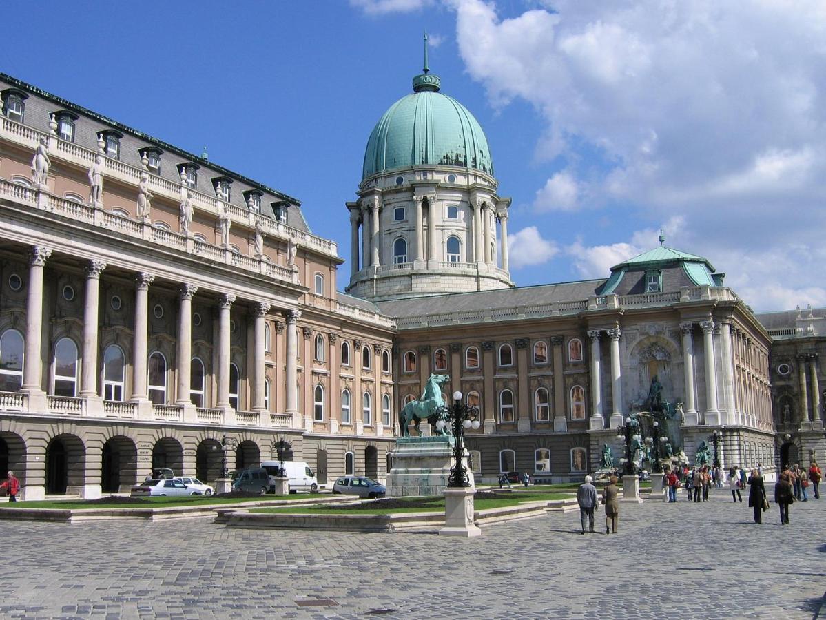 Premium Buda Castle Apartment บูดาเปสต์ ภายนอก รูปภาพ